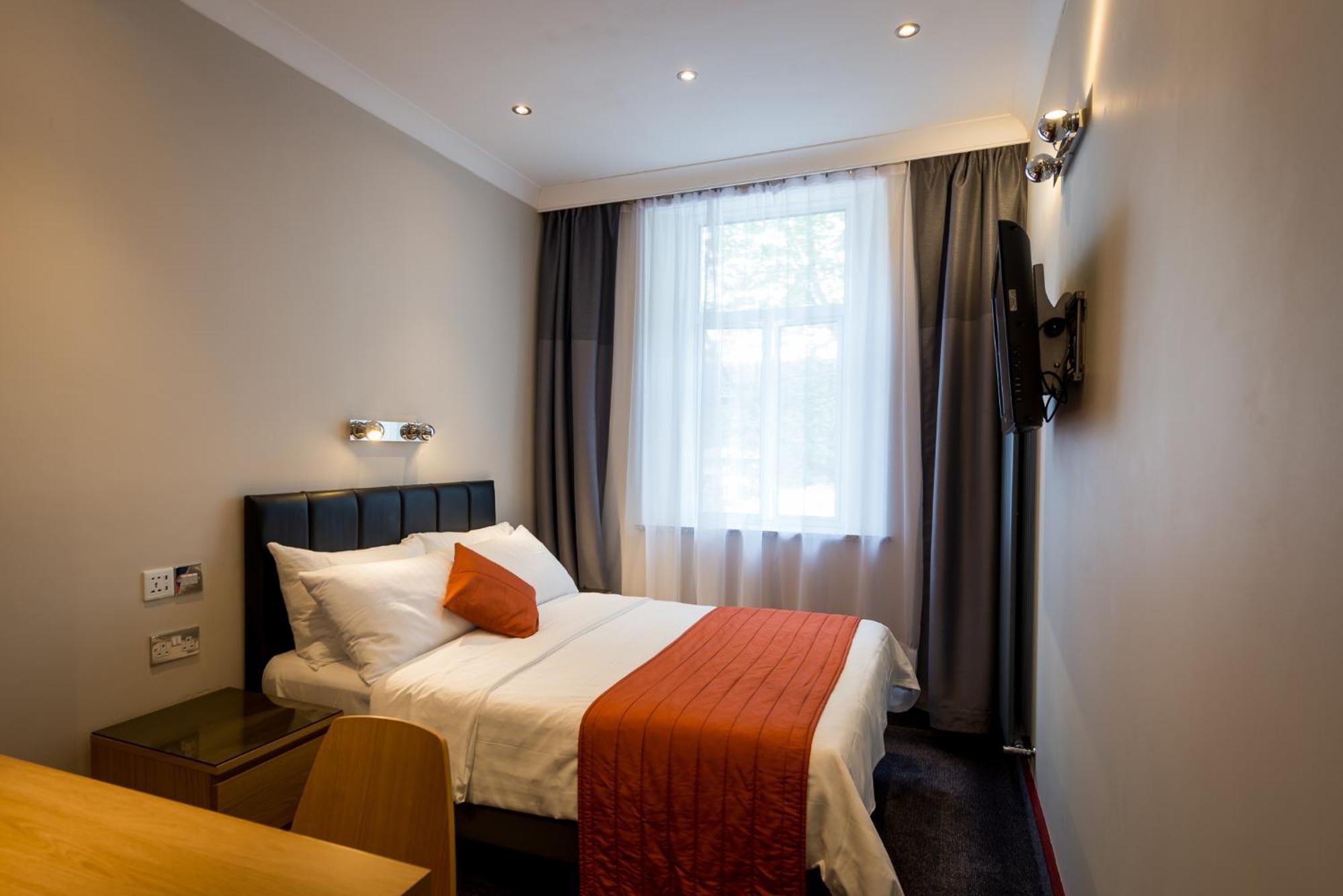 En-Suite Double Room